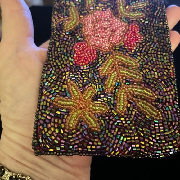 Stunning Vintage beaded wristlet change/lipstick/keys purse - Picture 6 of 9